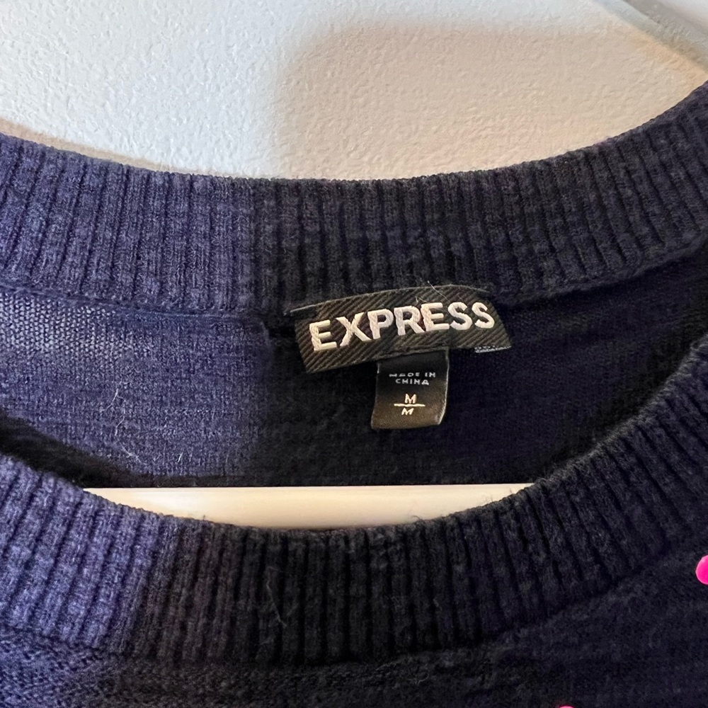 Bundle Of 2 Express Long Sleeves - Picture 4 of 9